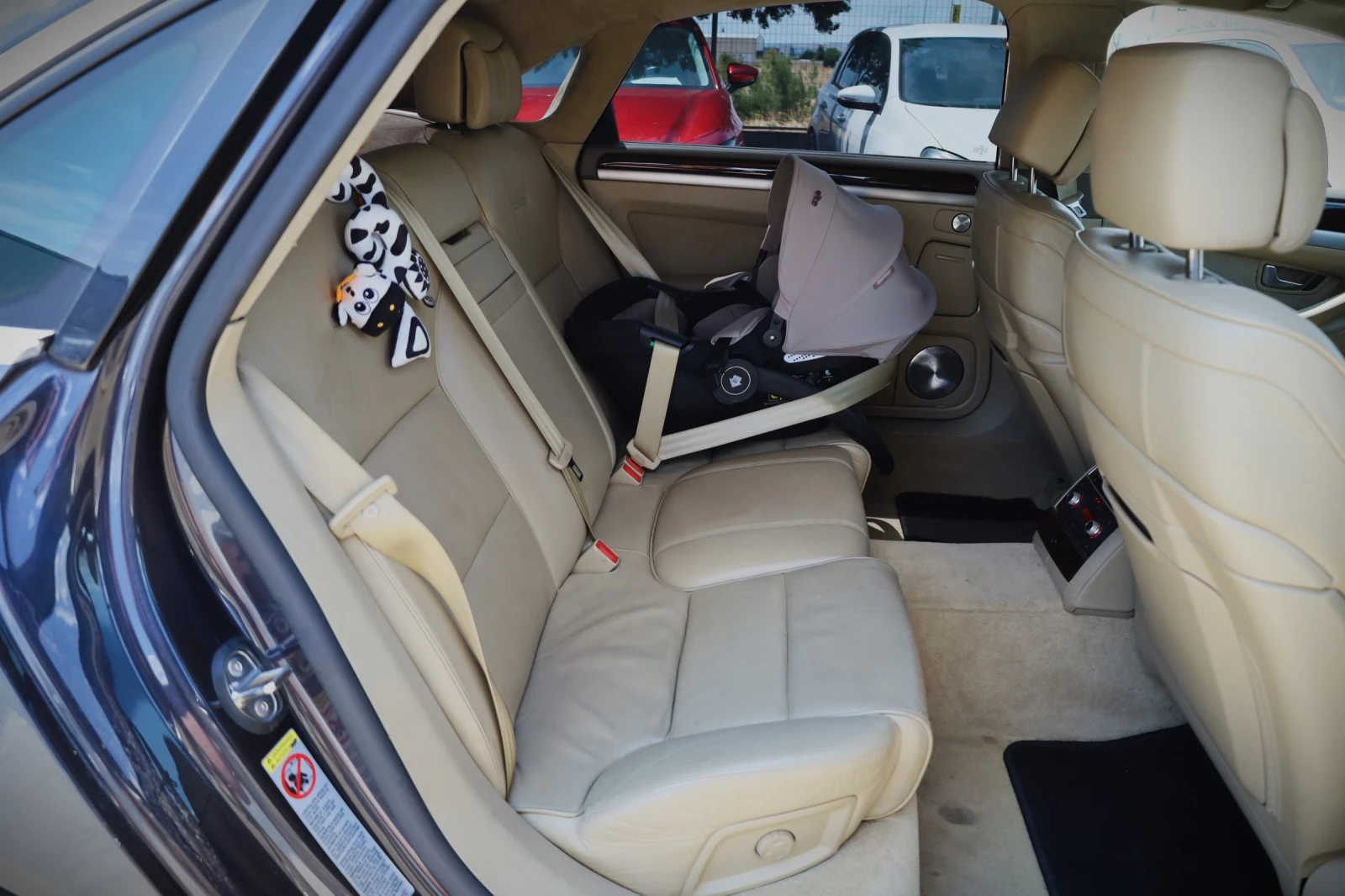 Audi A8 6.0 W12 БЕНЗИН/ГАЗ, снимка 12 - Автомобили и джипове - 55406002