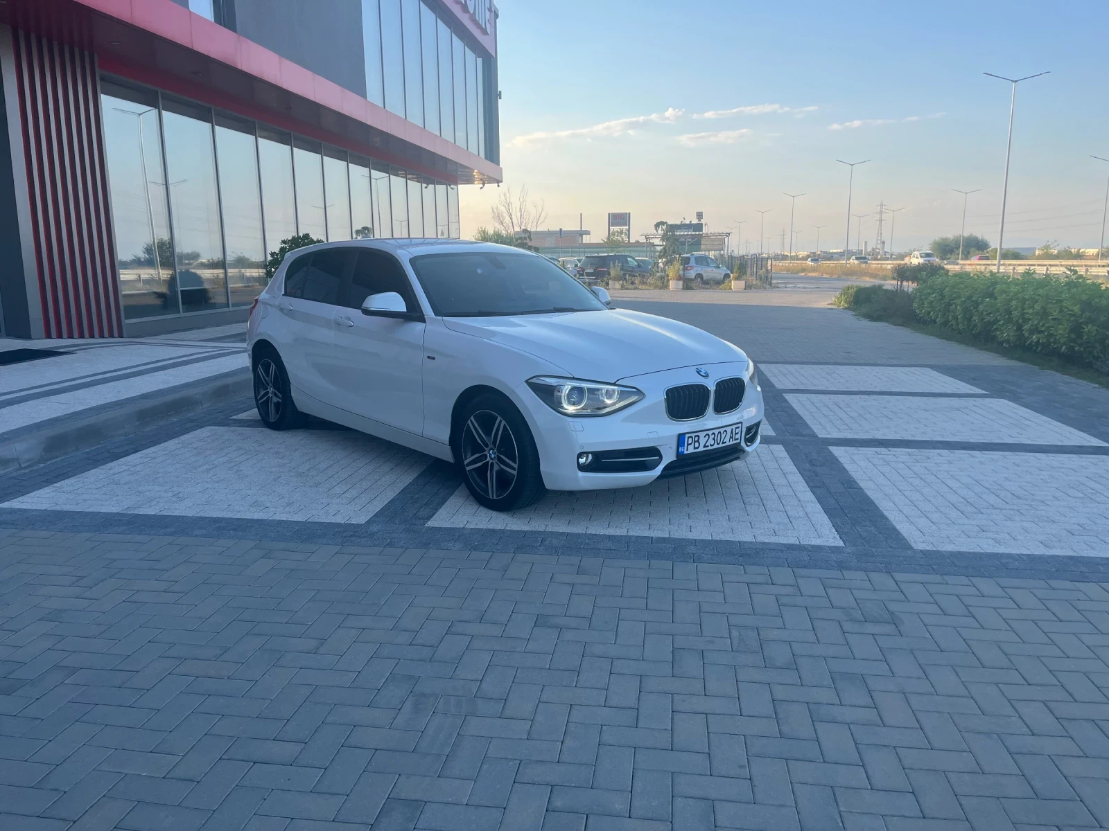 BMW 120 Sport, снимка 2 - Автомобили и джипове - 56629367