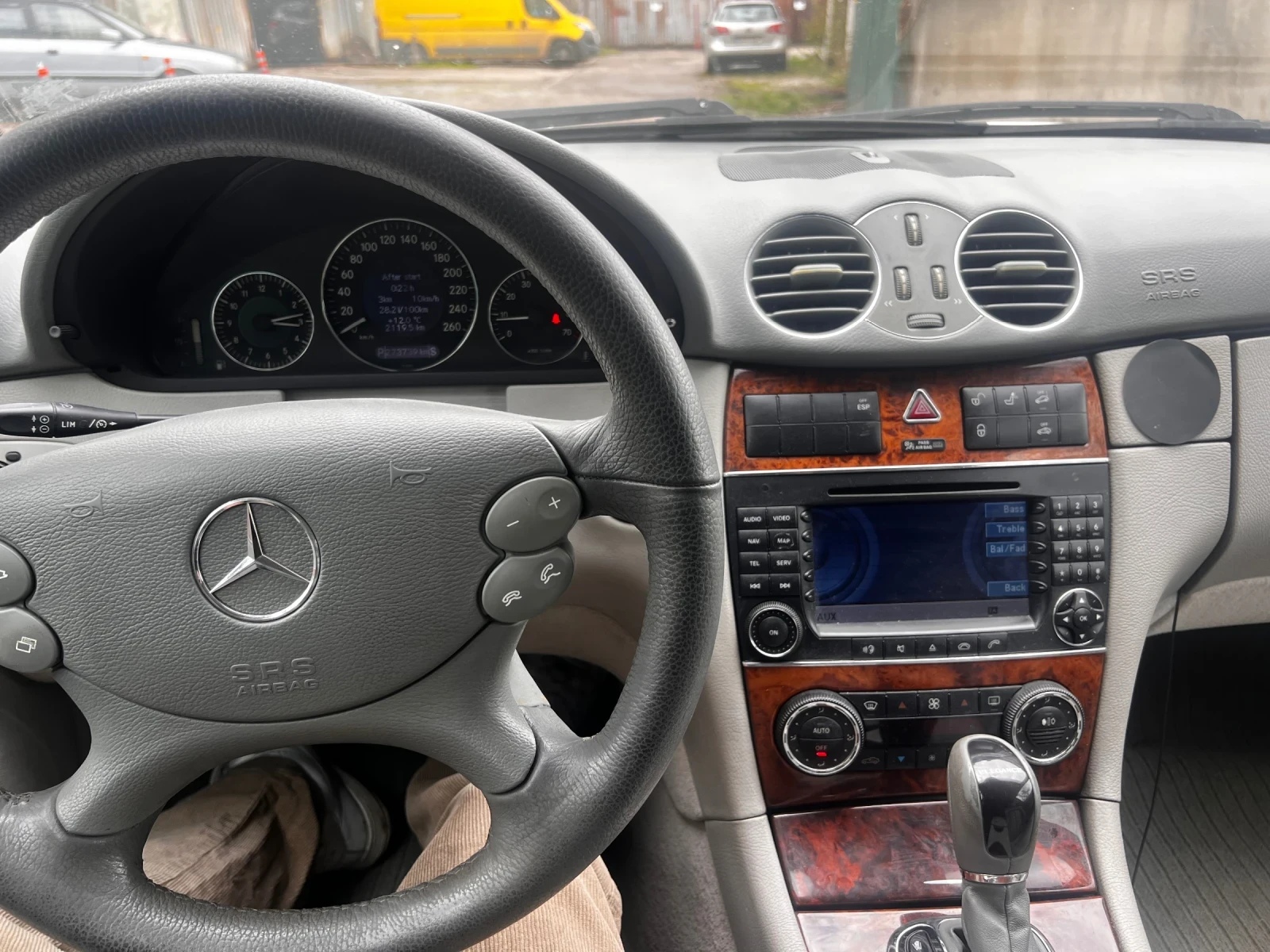 Mercedes-Benz CLK, снимка 6 - Автомобили и джипове - 56659789