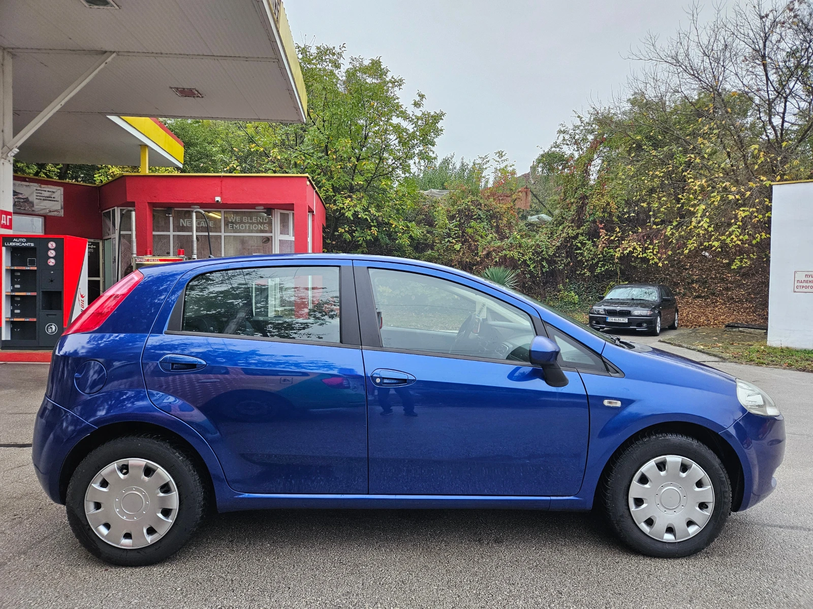 Fiat Punto 1.4, 78к.с., Перфектен!, снимка 4 - Автомобили и джипове - 56730575