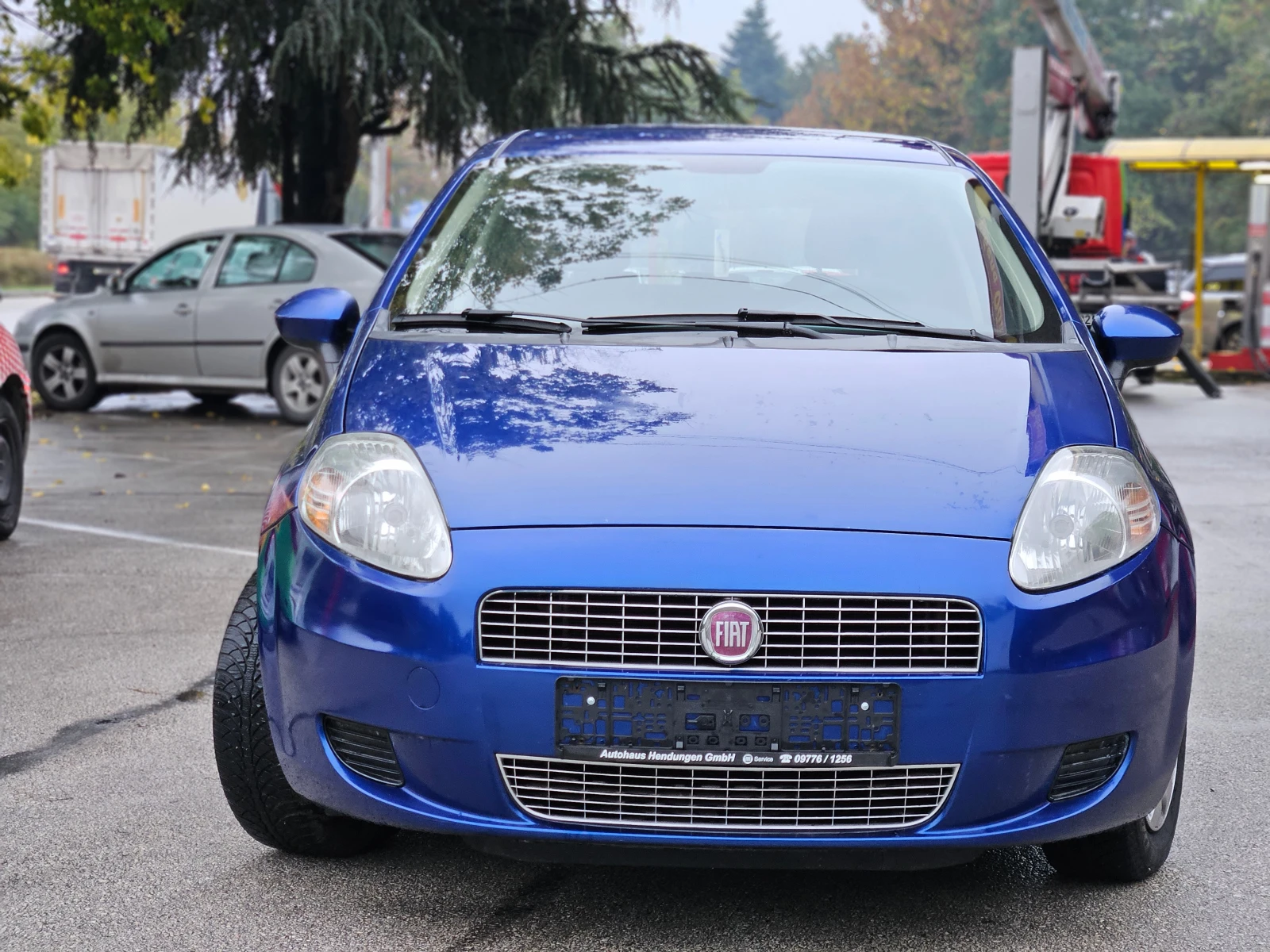 Fiat Punto 1.4, 78к.с., Перфектен!, снимка 2 - Автомобили и джипове - 56730575