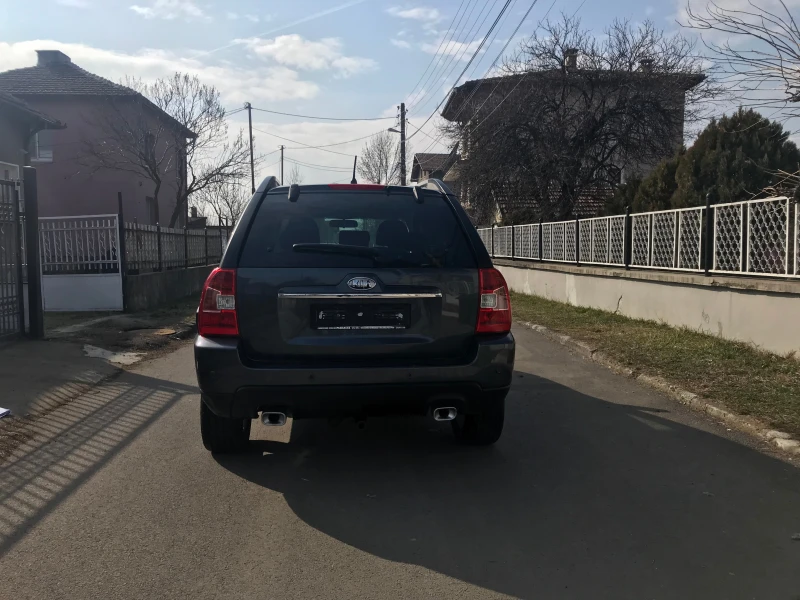 Kia Sportage 2.0 ЧИСТО НОВ-ГАЗ-БЕНЗИН-4?4, снимка 4 - Автомобили и джипове - 49300948