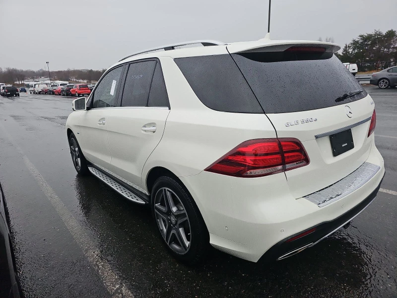 Mercedes-Benz GLE 350 Plug in Hybrid* AMG LINE* Designo* Distronic, снимка 3 - Автомобили и джипове - 49403020