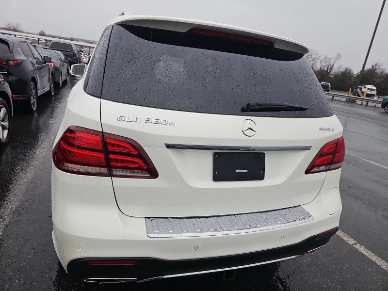 Mercedes-Benz GLE 350 Plug in Hybrid* AMG LINE* Designo* Distronic, снимка 4 - Автомобили и джипове - 49403020