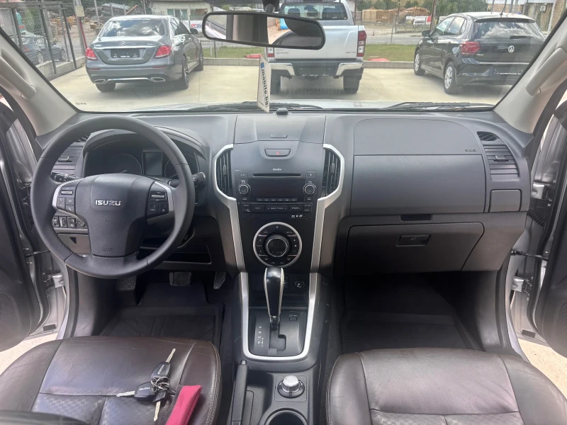Isuzu D-max, снимка 8 - Автомобили и джипове - 51342035