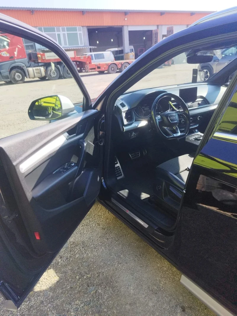 Audi Q5, снимка 9 - Автомобили и джипове - 52296804