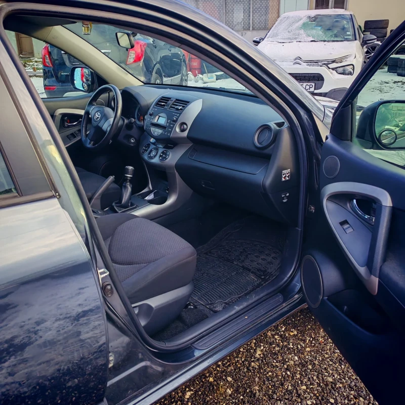 Toyota Rav4 d4d 2.2, 6 СКОРОСТИ, 4х4, ОБСЛУЖЕНА+ РЕГИСТРАЦИЯ, снимка 14 - Автомобили и джипове - 53046653