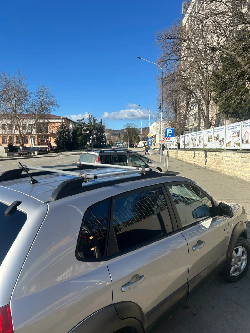 Hyundai Tucson, снимка 3 - Автомобили и джипове - 53046683