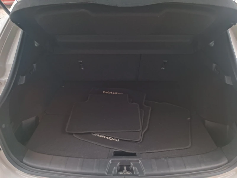 Nissan Qashqai 1.5 dci Euro 6B , снимка 13 - Автомобили и джипове - 53327159