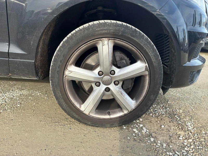 Audi Q7 * 3.0L * CARFAX * ЦЕНА ДО БГ, снимка 9 - Автомобили и джипове - 53406170