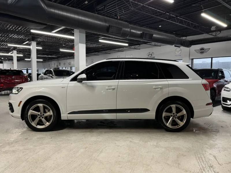 Audi Q7 Progressiv 55 TFSI Quattro, снимка 3 - Автомобили и джипове - 53414975