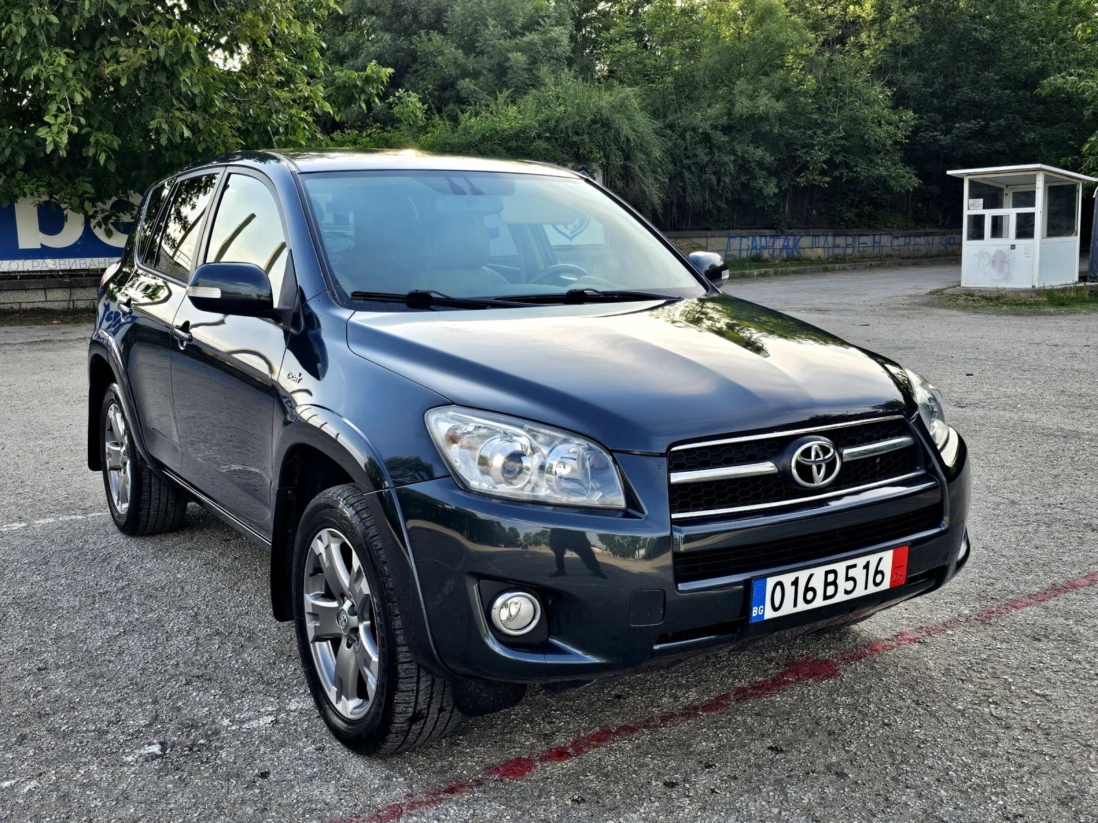 Toyota Rav4 Автоматик, Кожа , Keyless, Навигация, Камера  - изображение 2