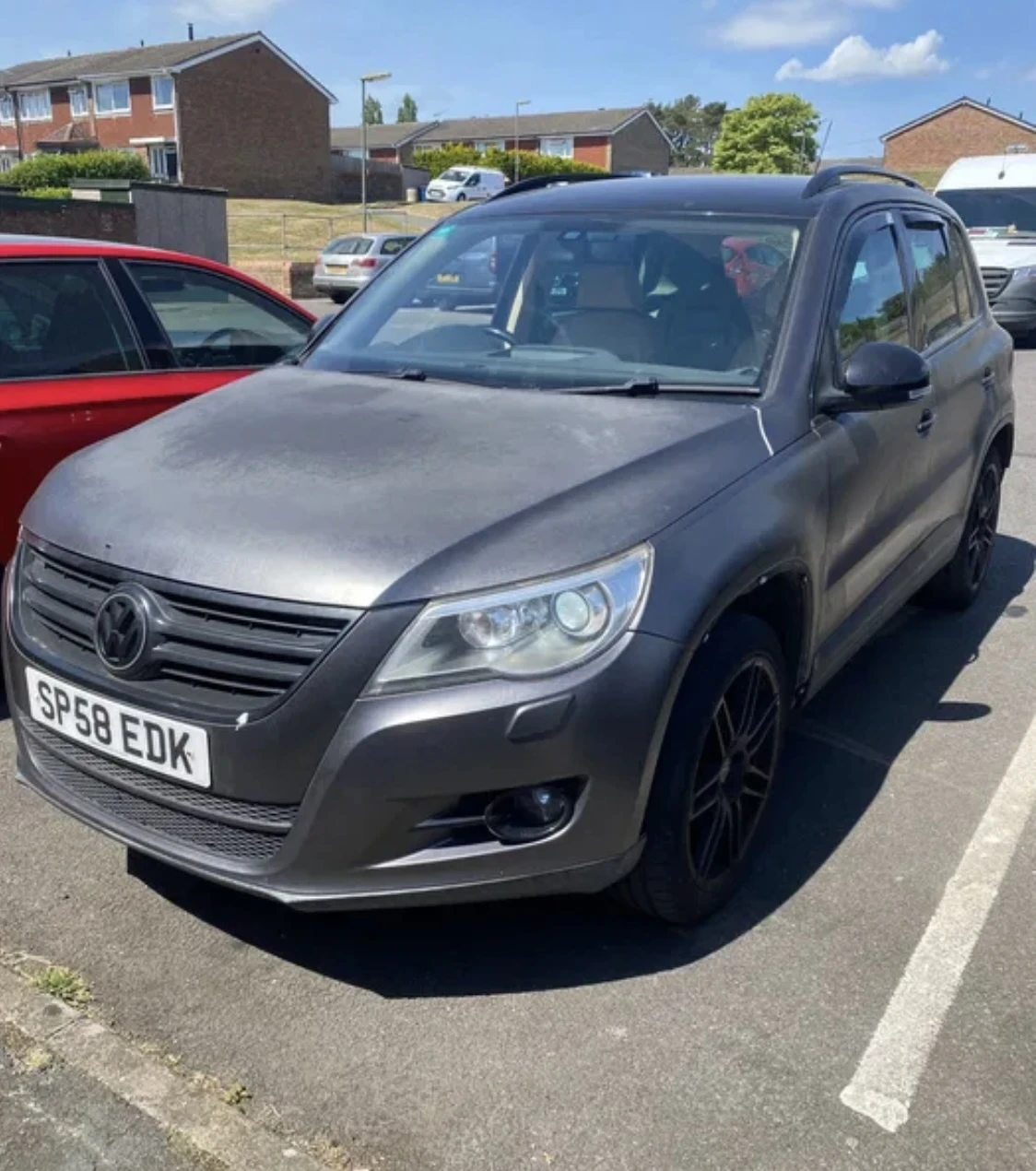 VW Tiguan 2.0 TDI AUTOMATIC  - изображение 2