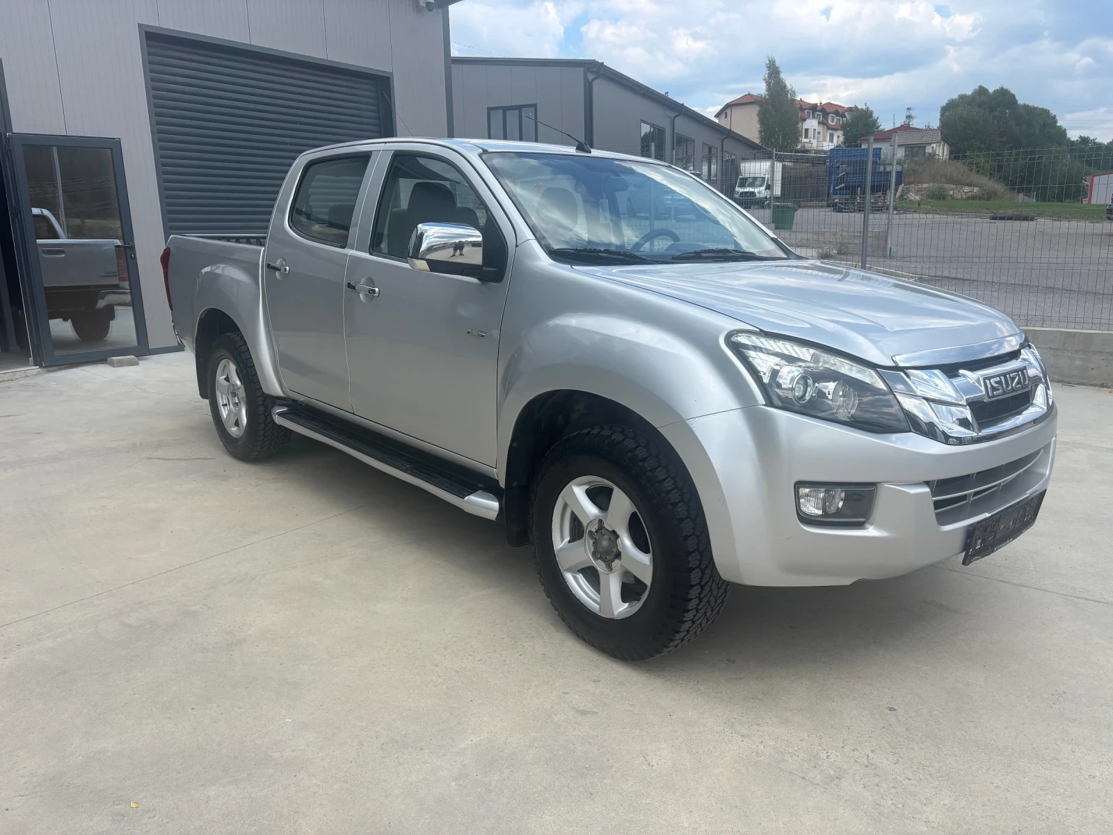 Isuzu D-max  - изображение 3