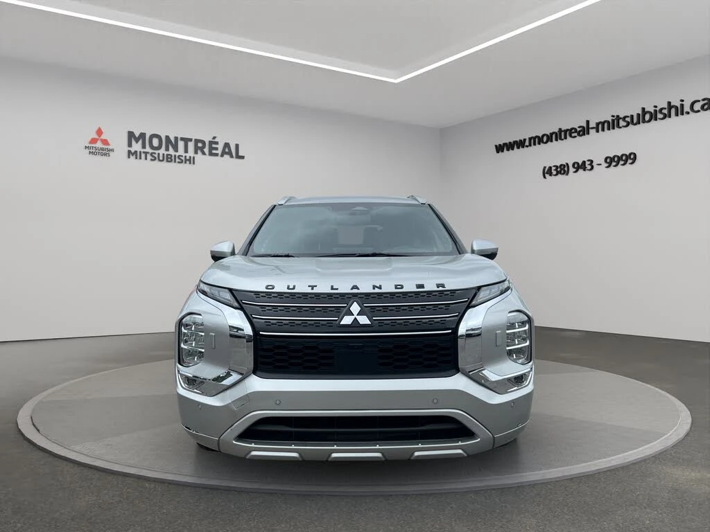 Mitsubishi Outlander GT PREMIUM* HEADUP* ПОДГРЕВ* 360* KEYLESS - изображение 2