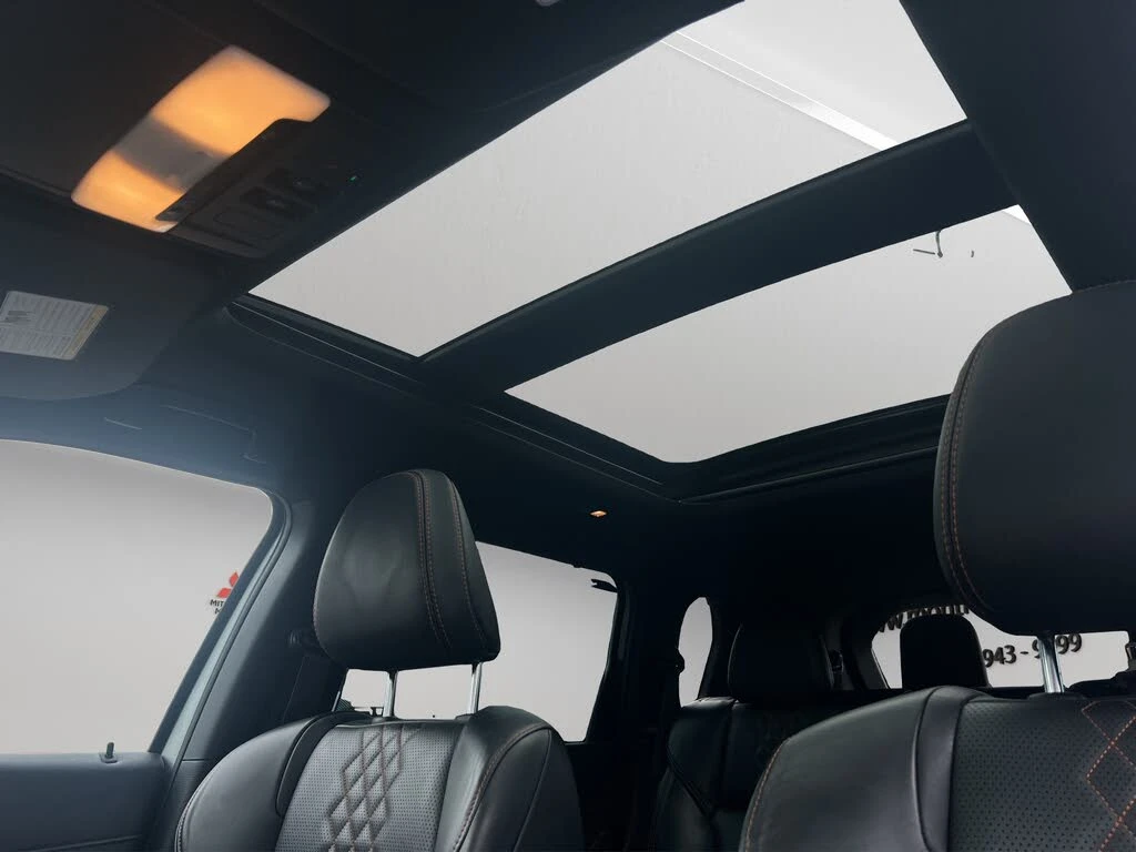 Mitsubishi Outlander GT PREMIUM* HEADUP* ПОДГРЕВ* 360* KEYLESS - изображение 8