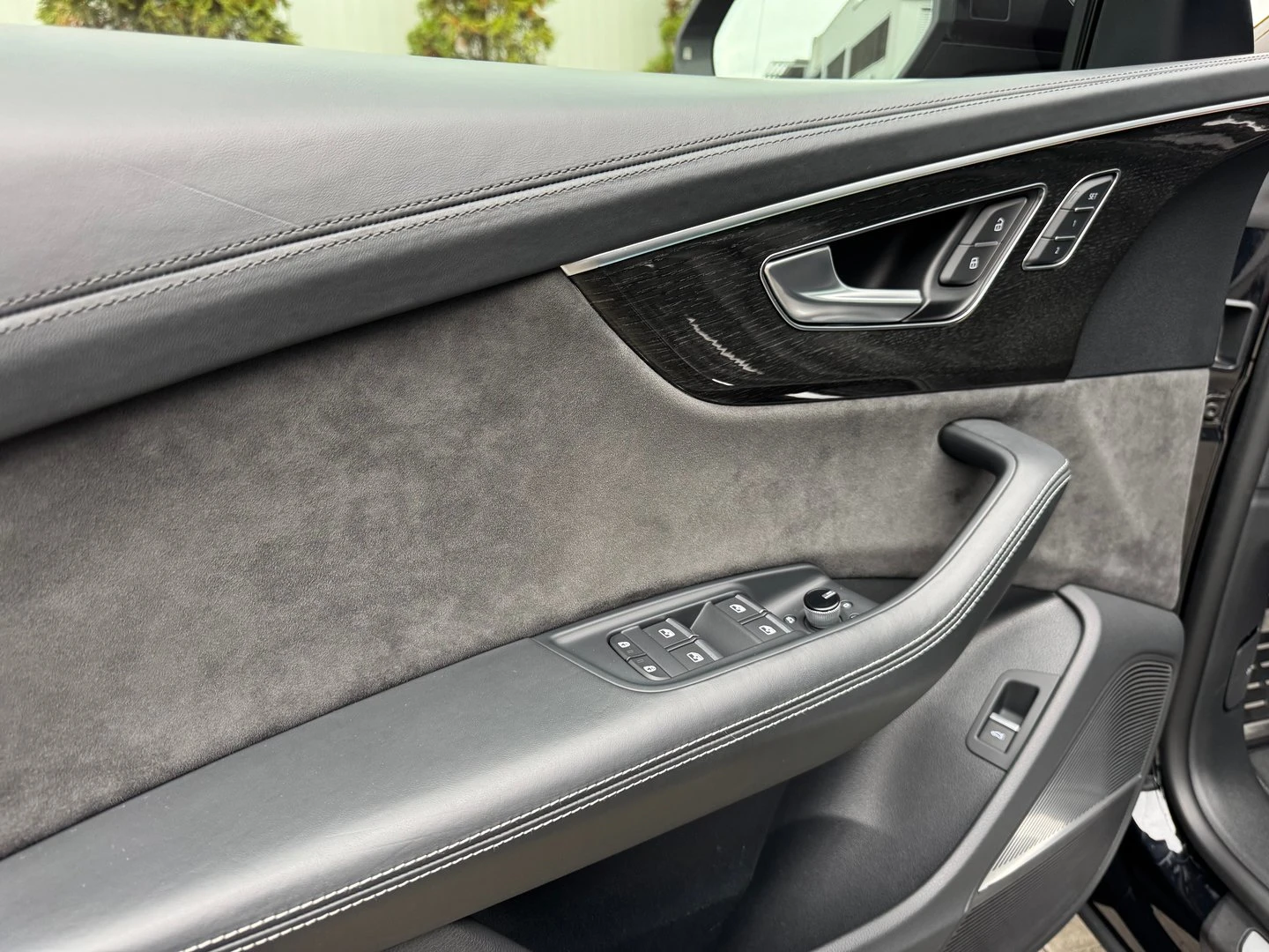 Audi SQ8 TDI quattro - изображение 7