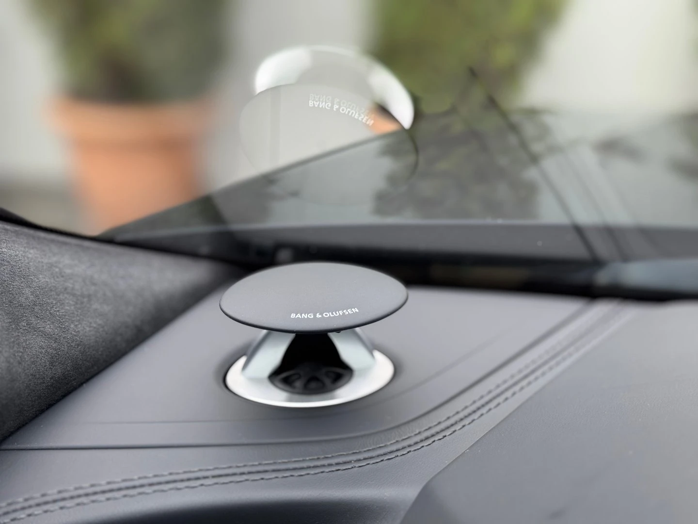 Audi SQ8 TDI quattro - изображение 10