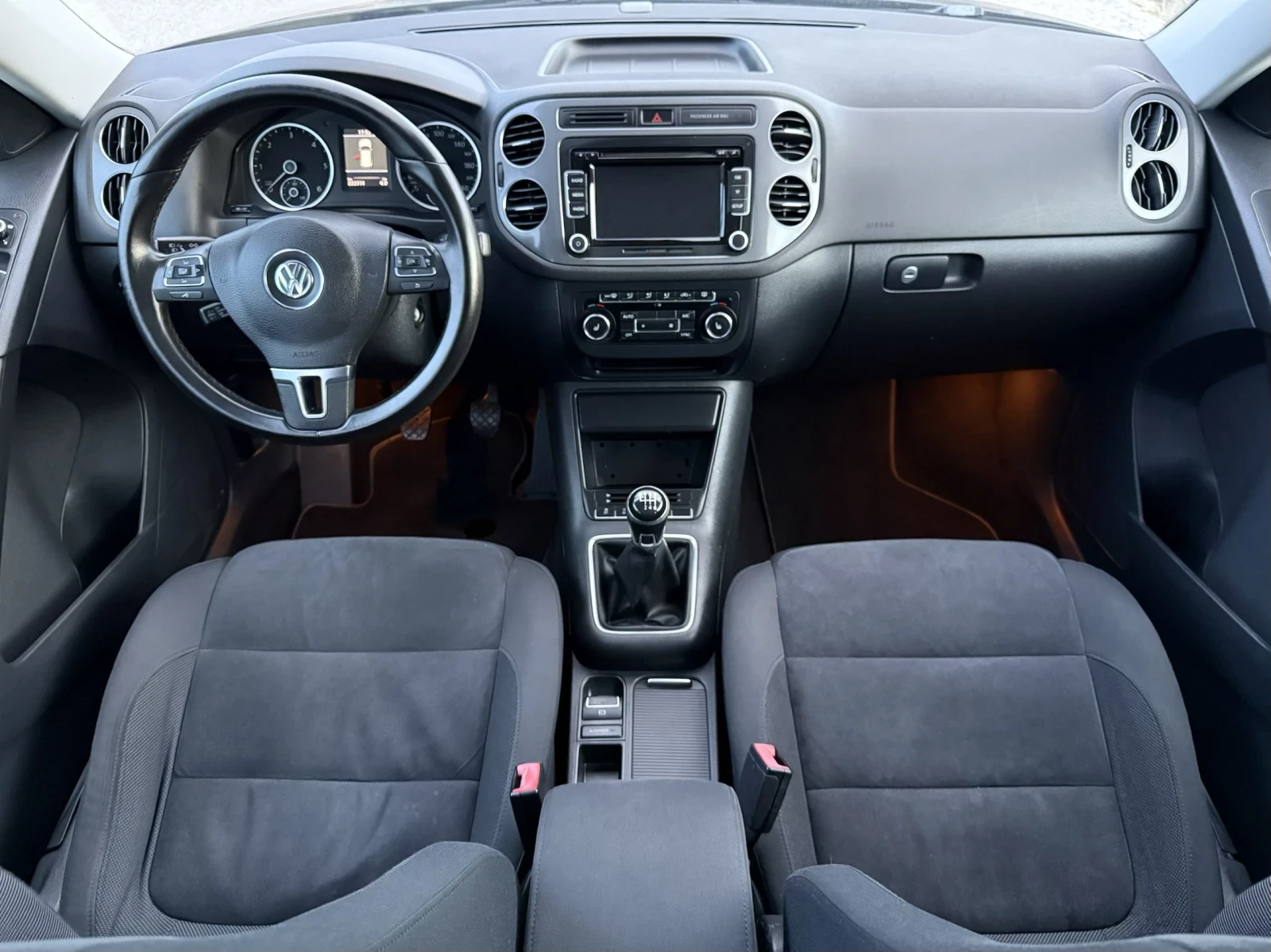 VW Tiguan 2.0 TDI / FULL / LED / 4MOTION / NAVI / PANORAMA  | Mobile.bg � ����������� 8