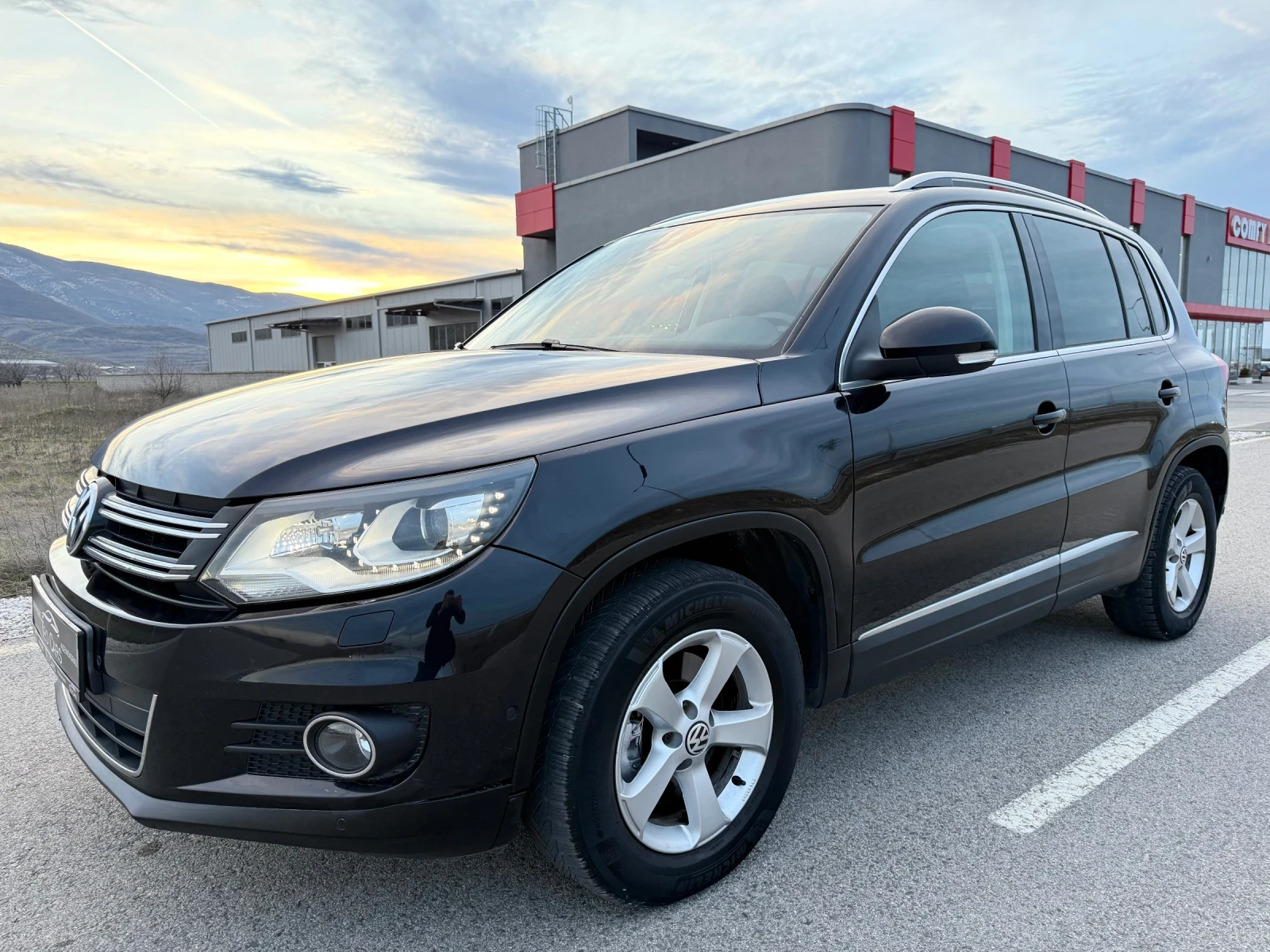 VW Tiguan 2.0 TDI / FULL / LED / 4MOTION / NAVI / PANORAMA  - изображение 3