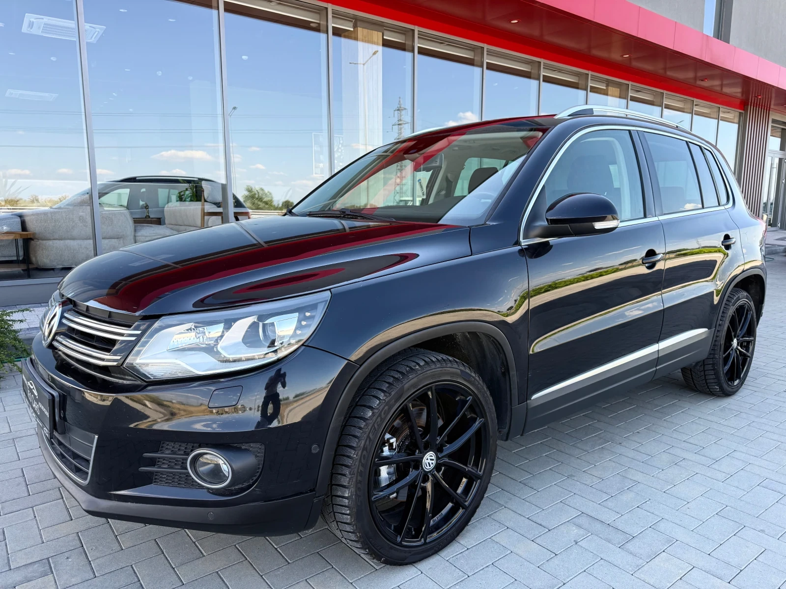 VW Tiguan 2.0 TDI / FULL / LED / 4MOTION / NAVI / PANORAMA 