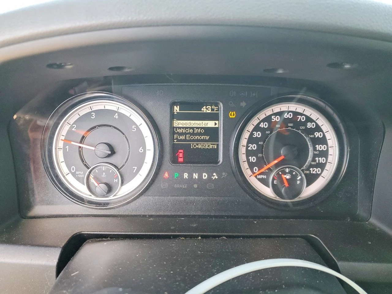 Dodge RAM 1500 5.7l Classic Tradesman, снимка 9 - Автомобили и джипове - 54087421