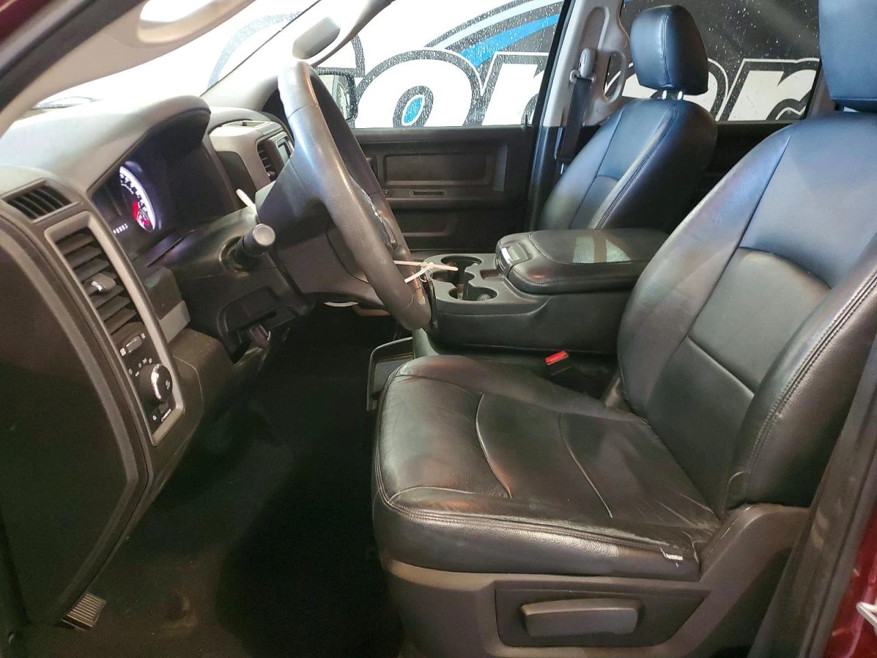 Dodge RAM 1500 5.7l Classic Tradesman, снимка 7 - Автомобили и джипове - 54087421