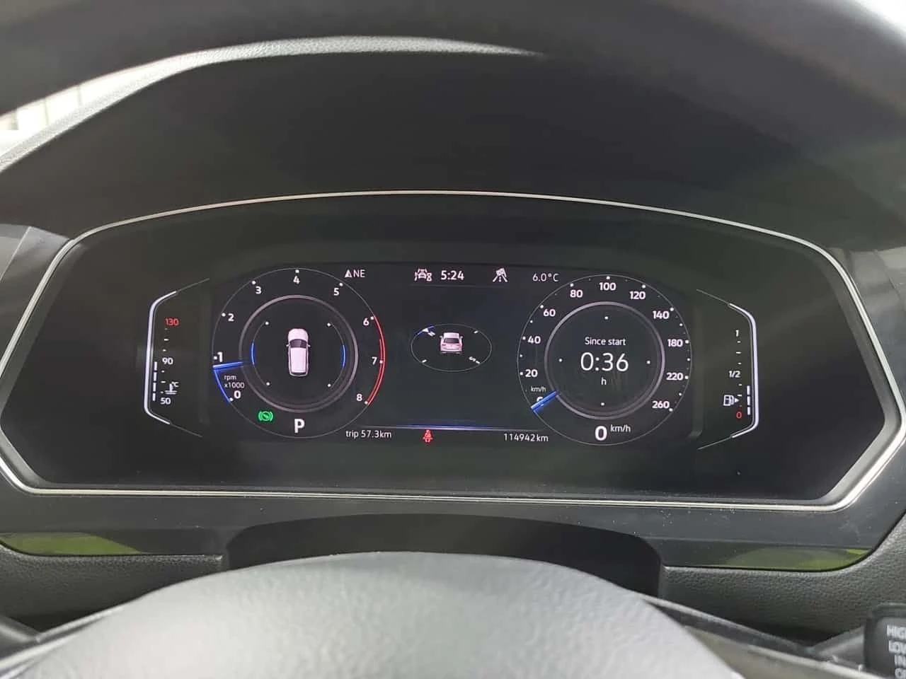 VW Tiguan * UNITED * CARFAX * ПАНОРАМА * НАВИГАЦИЯ * ПОДГРЕВ, снимка 10 - Автомобили и джипове - 54124374