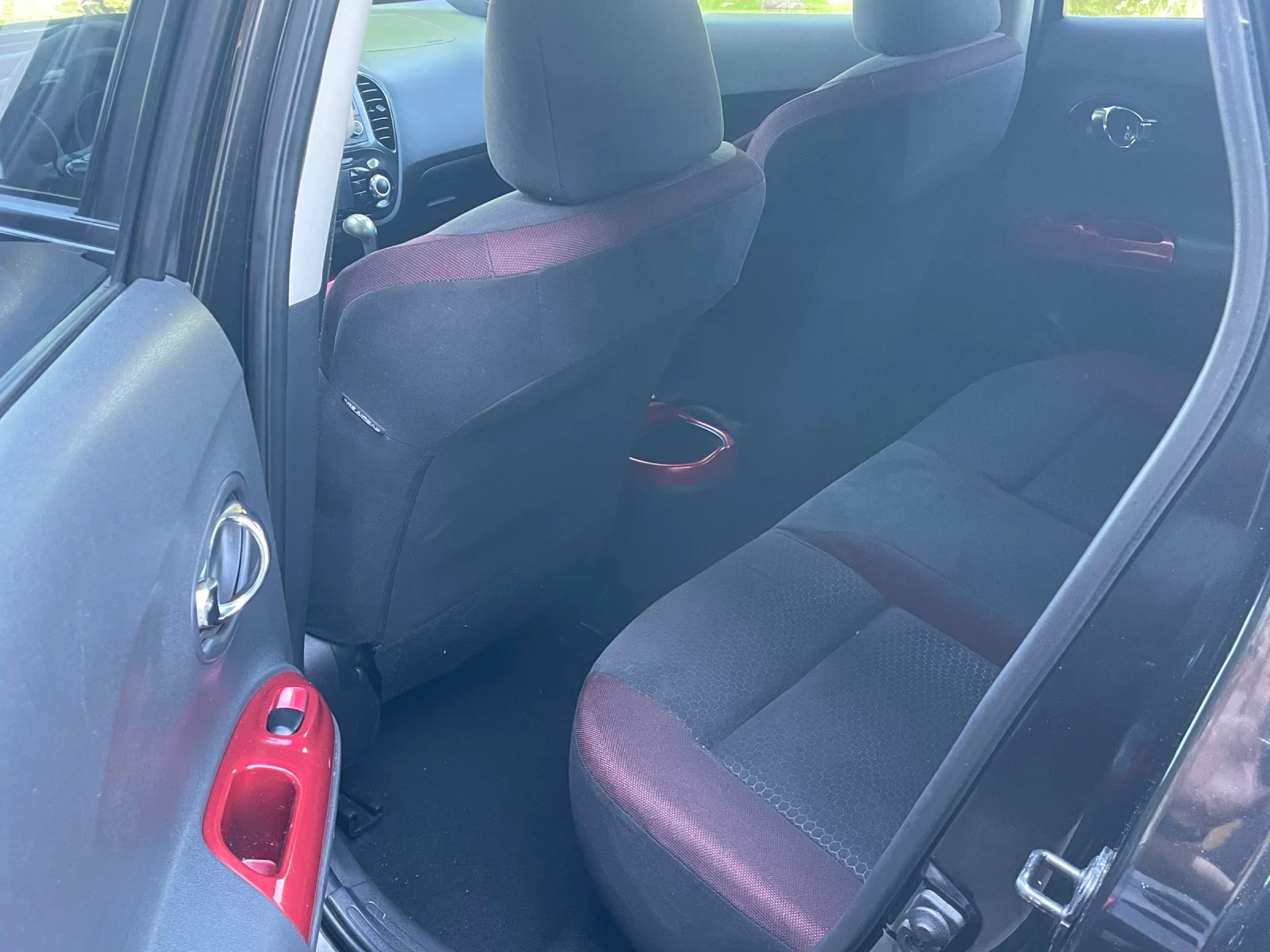 Nissan Juke 1.6i, снимка 9 - Автомобили и джипове - 54725490
