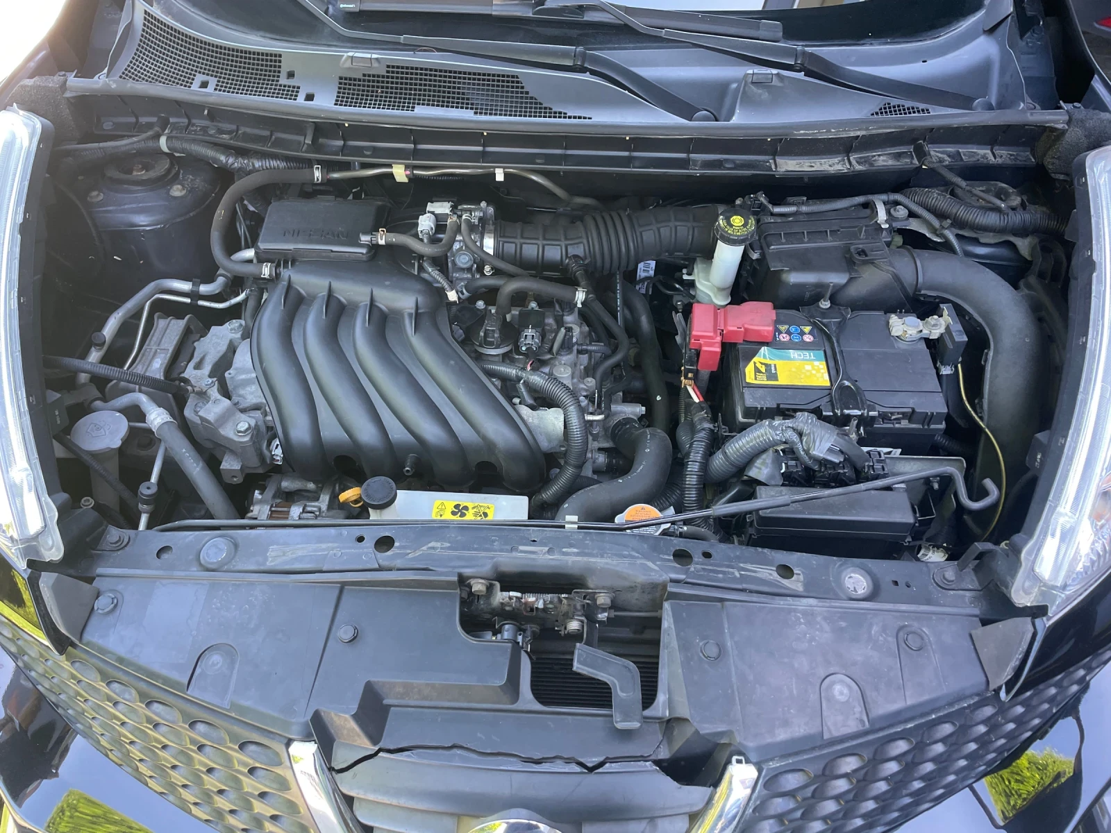 Nissan Juke 1.6i, снимка 13 - Автомобили и джипове - 54725490
