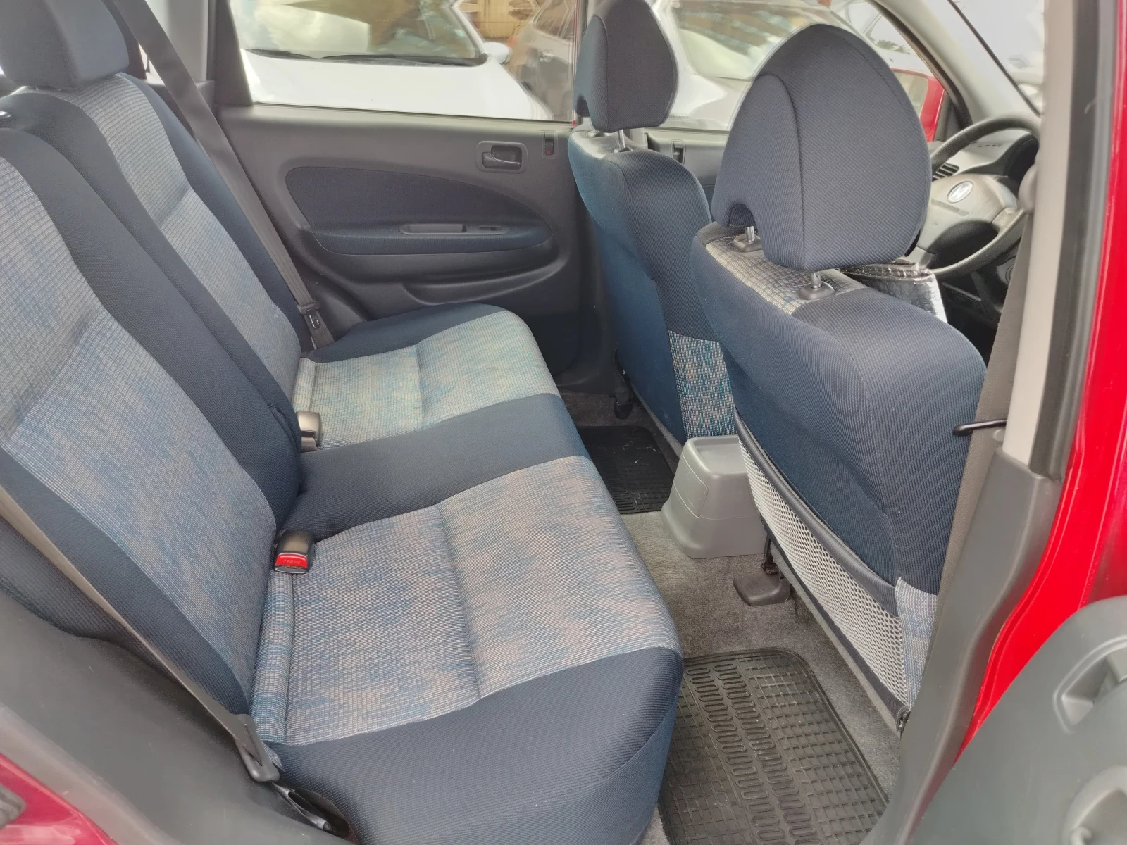 Honda Hr-v 1.4i 4x4 GAZOV, снимка 12 - Автомобили и джипове - 55616748