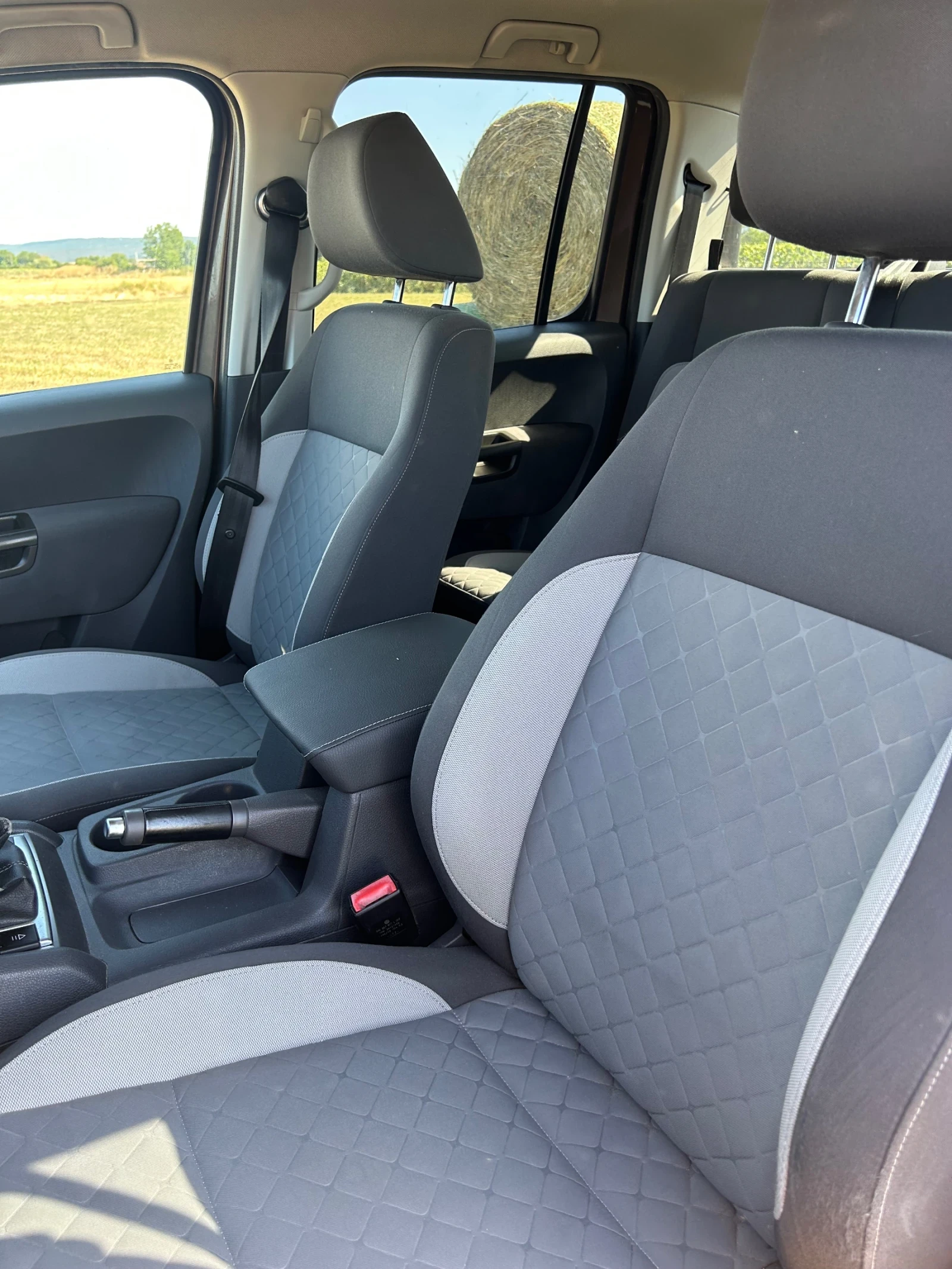 VW Amarok Ръчна скоростна кутия!, снимка 8 - Автомобили и джипове - 55841823