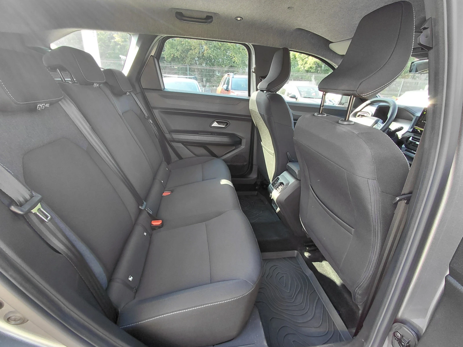 Dacia Bigster Expression / 140�.�/���/������ | Mobile.bg � ����������� 15