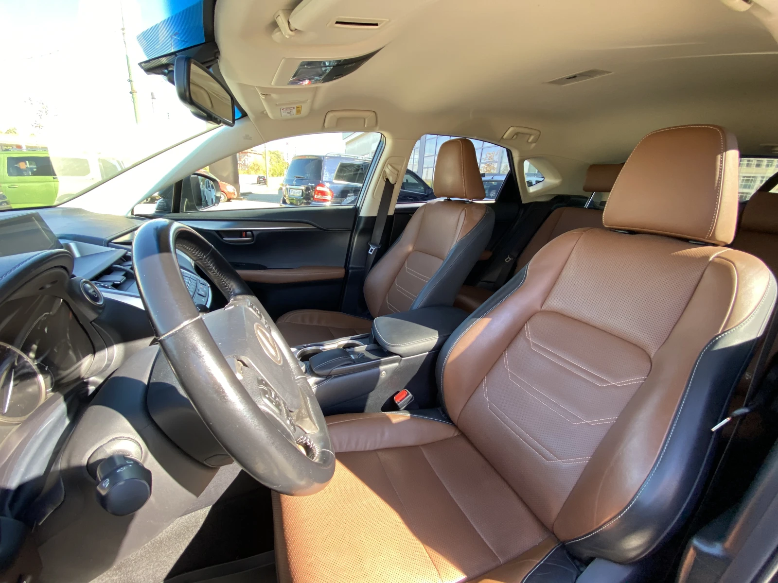 Lexus NX 300h, снимка 9 - Автомобили и джипове - 56709384