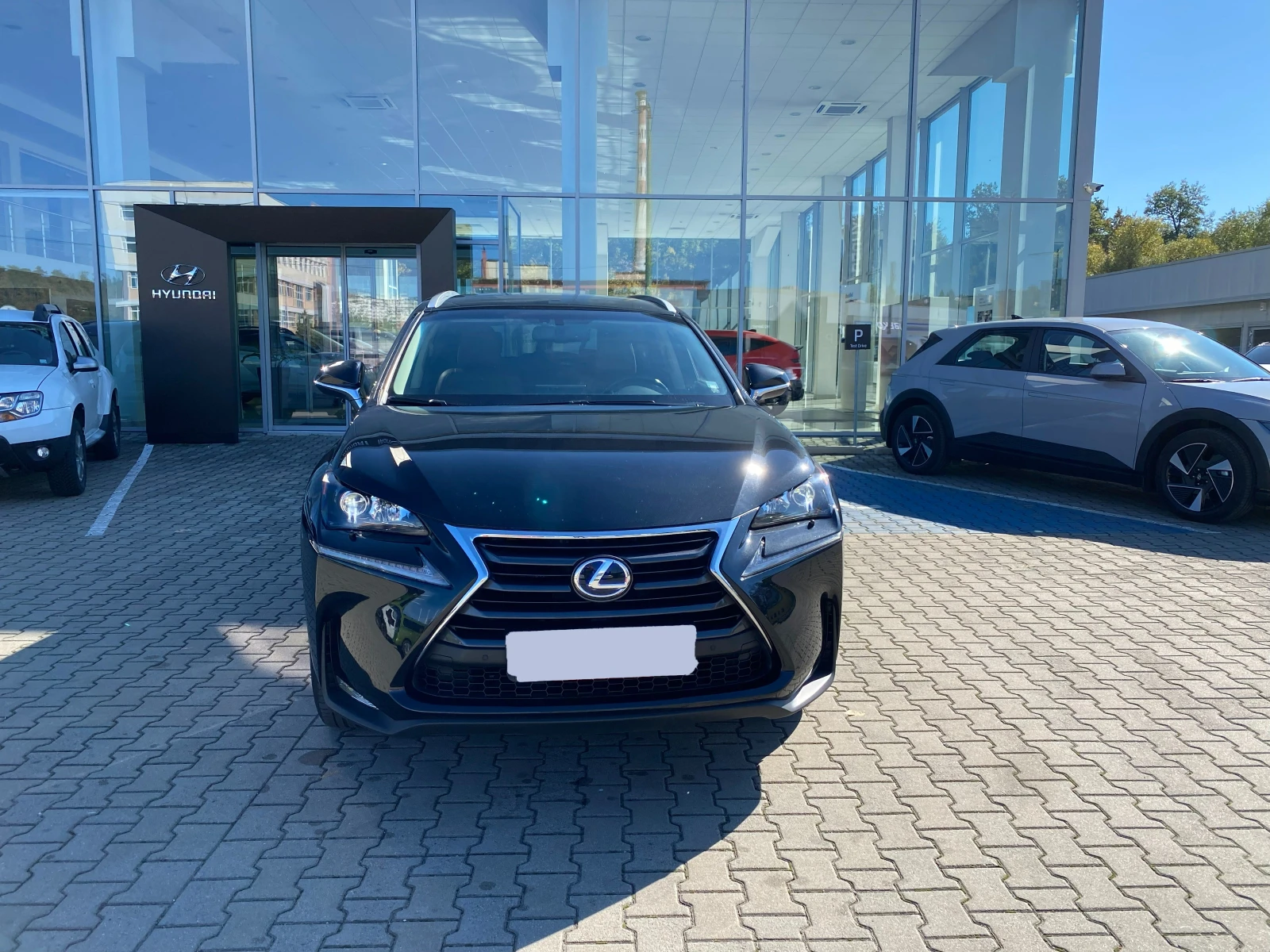 Lexus NX 300h, снимка 2 - Автомобили и джипове - 56709384