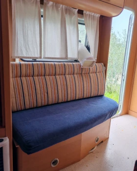 Каравана Knaus Holiday 500HL, снимка 10