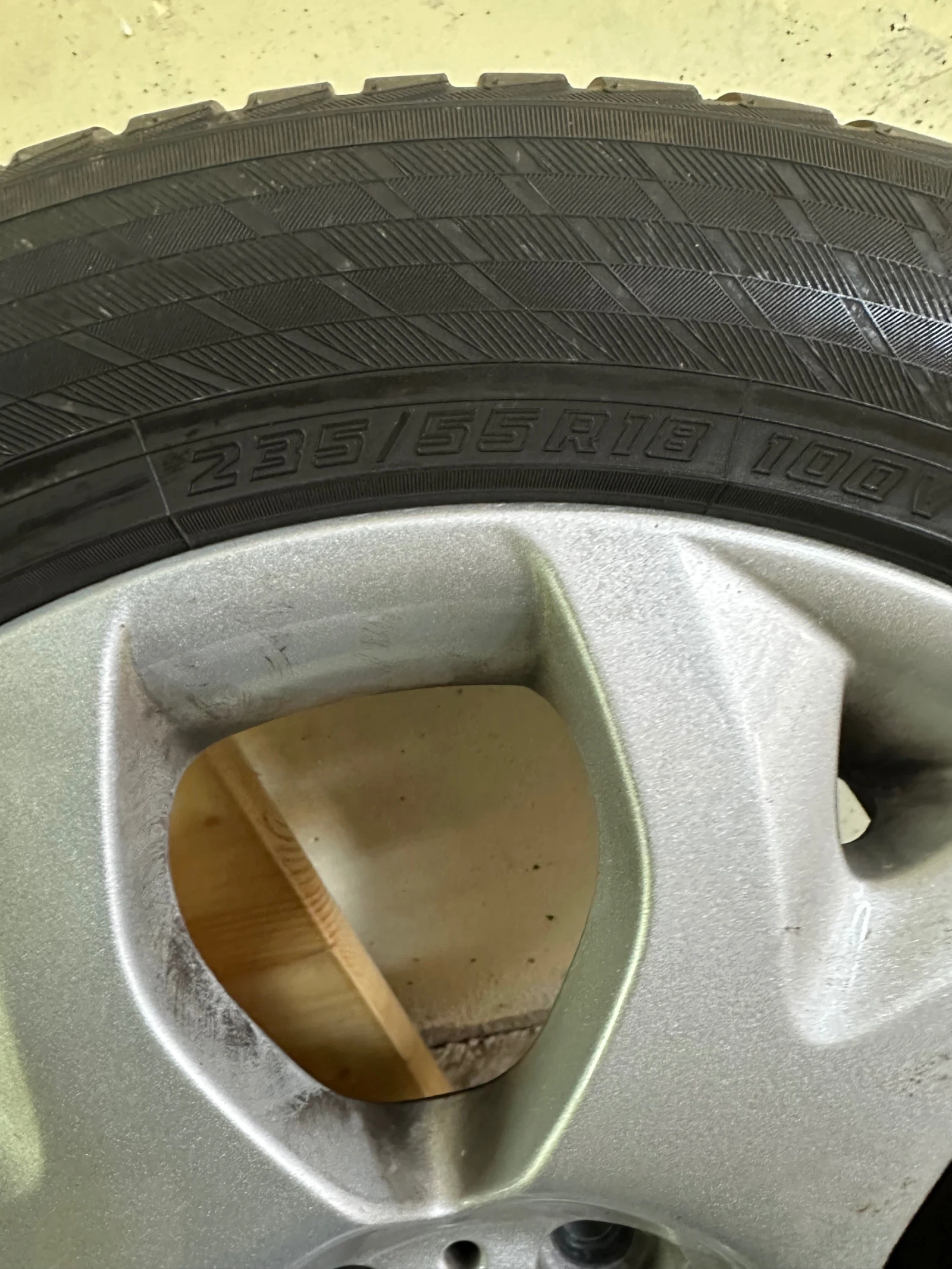 ���� � ������ 235/55R18 �� BMW X5 | Mobile.bg � ����������� 15