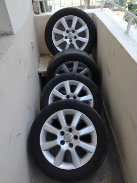        205/55R16  Toyota Corolla verso