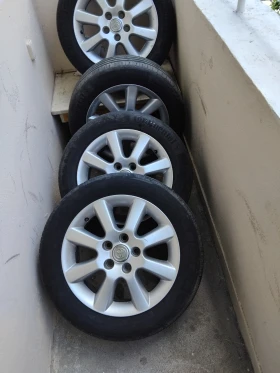   205/55R16  Toyota Corolla verso | Mobile.bg    2