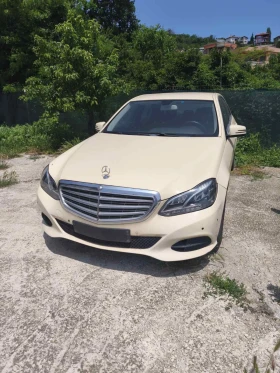     Mercedes-Benz E 220