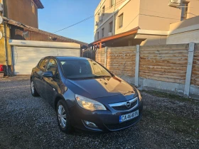 Opel Astra Гаражна-климатр - 3100 € / 6063.07 лв. - 73884736 11