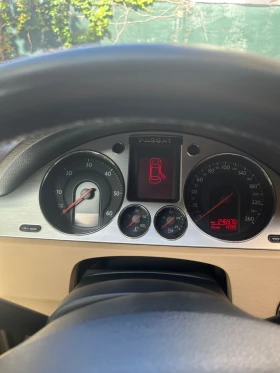 VW Passat B6, снимка 13 - Автомобили и джипове - 53670353