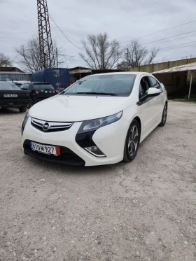 Opel Ampera e Pioneer 