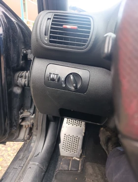 Seat Leon 1.8т BAM 225 Cupra - 10 € / 19.56 лв. - 78605215 12