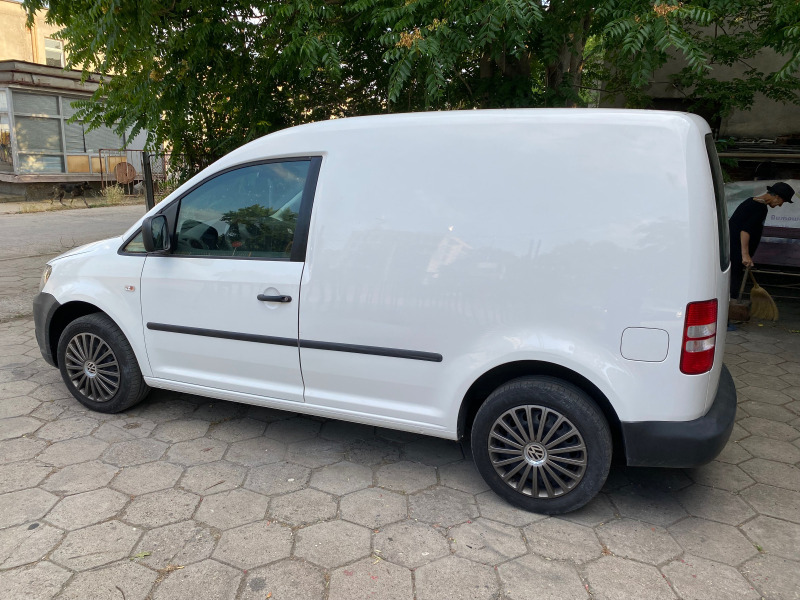 VW Caddy 1.6TDI.Клима EU5, снимка 8 - Автомобили и джипове - 46264518