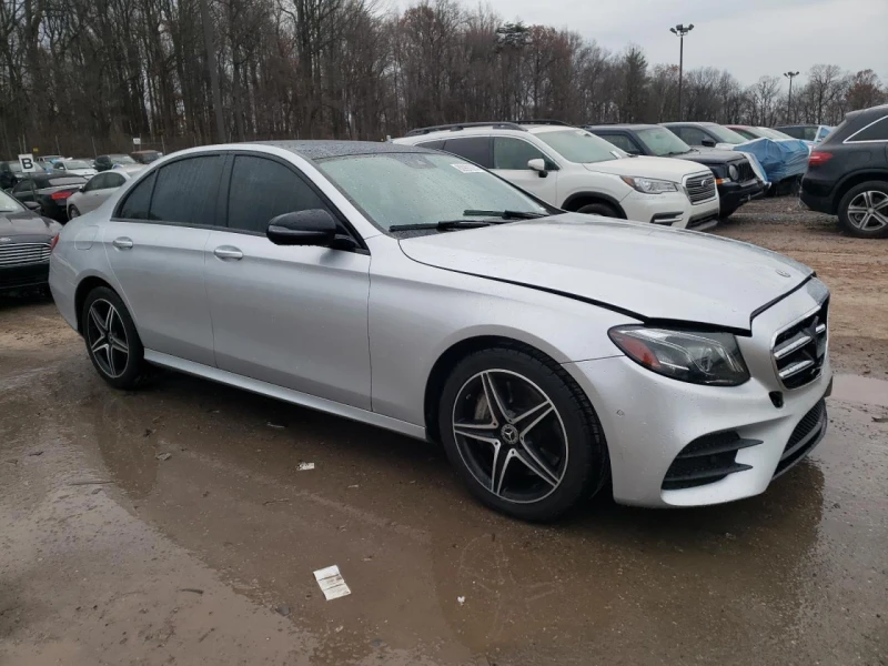 Mercedes-Benz E 300 4MATIC * AMG PACK* * ДИГИТАЛНО ТАБЛО* , снимка 1 - Автомобили и джипове - 48122660