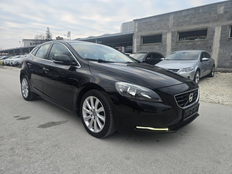 Volvo V40 1.6d - 115к.с., снимка 2 - Автомобили и джипове - 48693146