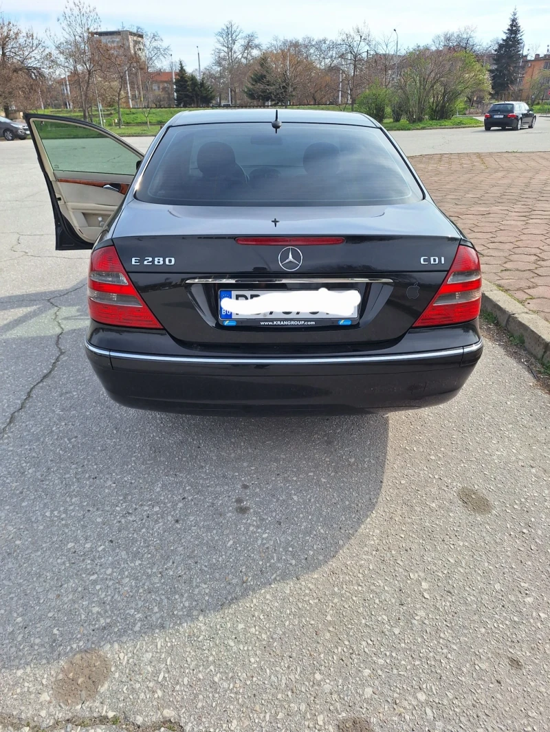 Mercedes-Benz E 280 280 CDI, снимка 5 - Автомобили и джипове - 49593566