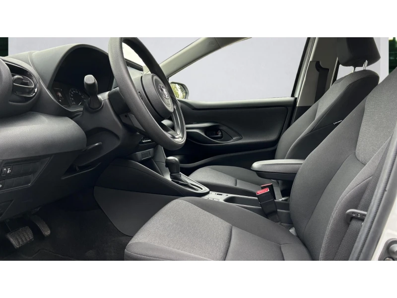 Toyota Yaris Месечна вноска от 380 лв., снимка 12 - Автомобили и джипове - 52000953