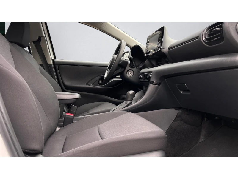 Toyota Yaris Месечна вноска от 380 лв., снимка 6 - Автомобили и джипове - 52000953